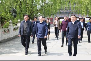 嚴(yán)允市長到仁和集團視察調(diào)研