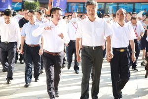 任珠峰副省長率江西省工業(yè)強(qiáng)省推進(jìn)大會(huì)考察團(tuán) 蒞臨仁和集團(tuán)參觀考察